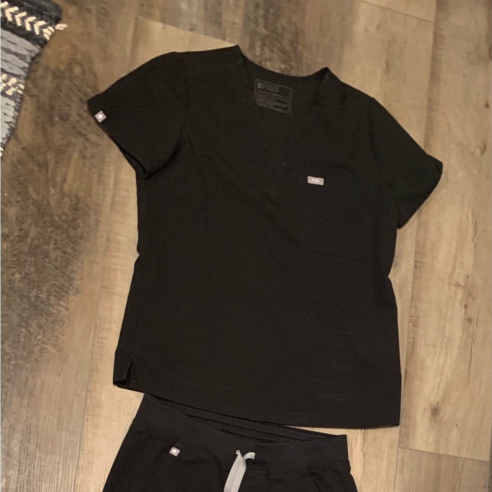 Figs Black Women's Scrub Top